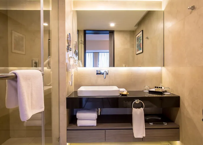 Hotel Vivanta 5*