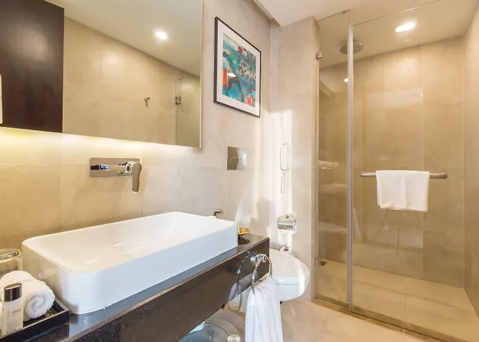 Hotel Vivanta 5*